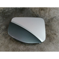 VOLET DE TRAPPE CARBURANT