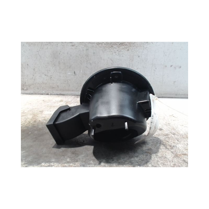 VOLET DE TRAPPE CARBURANT FORD MONDEO 2000-2007