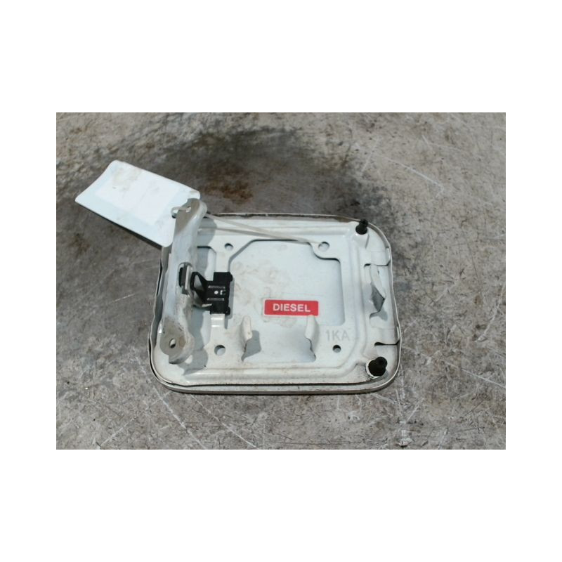 VOLET DE TRAPPE CARBURANT NISSAN JUKE