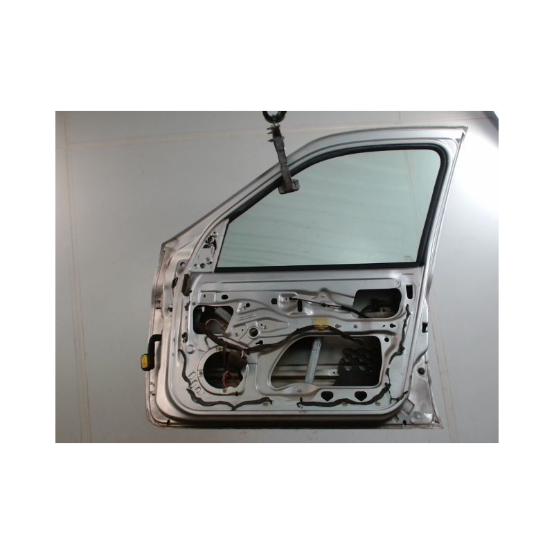 PORTE AVANT DROIT RENAULT CLIO