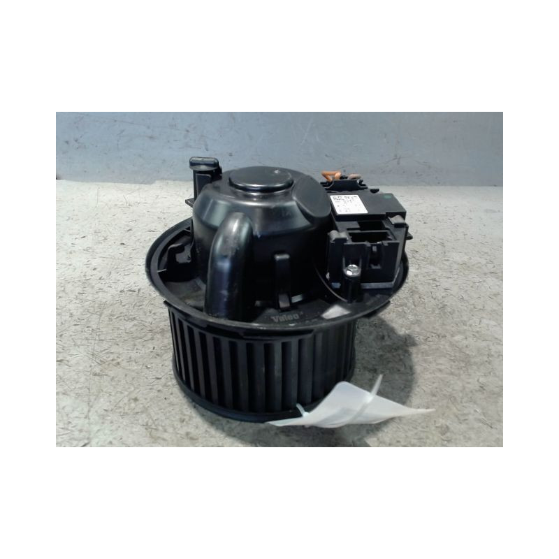 MOTEUR VENTILATEUR CHAUFFAGE VOLKSWAGEN GOLF V 2003-2009