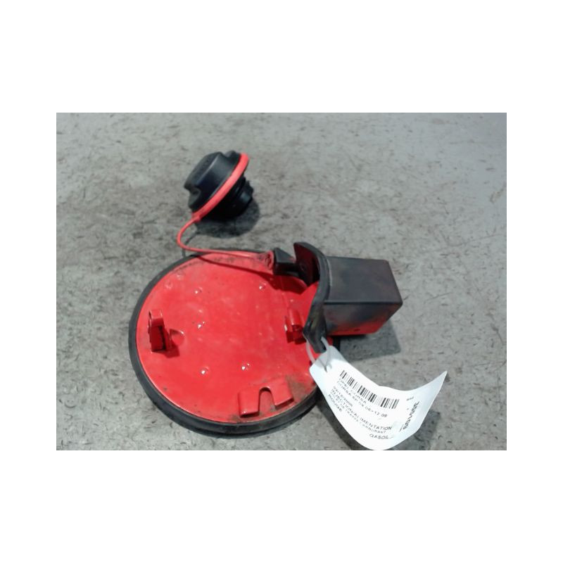 VOLET DE TRAPPE CARBURANT OPEL CORSA 06-09
