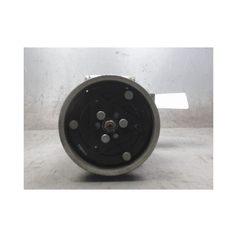COMPRESSEUR AIR CONDITIONNE NISSAN MICRA