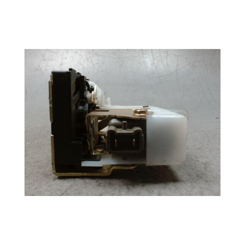 SYSTEME CONDAMNATION ARRIERE DROIT RENAULT CLIO II PH.2 01-06
