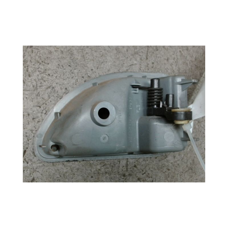 POIGNEE INTERIEURE PORTE AVANT GAUCHE RENAULT TWINGO PH.3 2000-2007