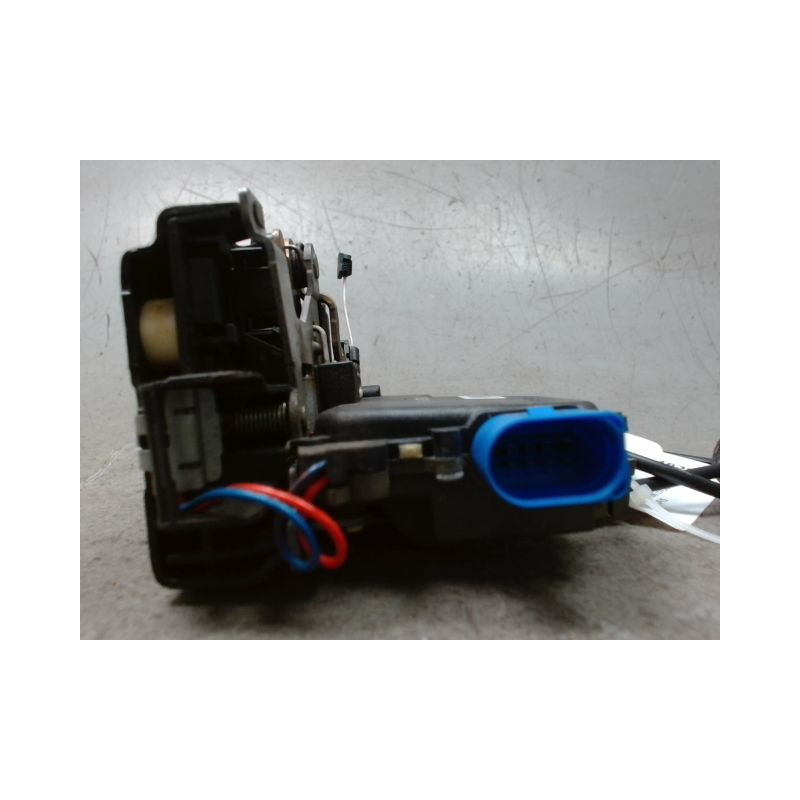 SYSTEME CONDAMNATION AVANT DROIT VOLKSWAGEN POLO 02-05