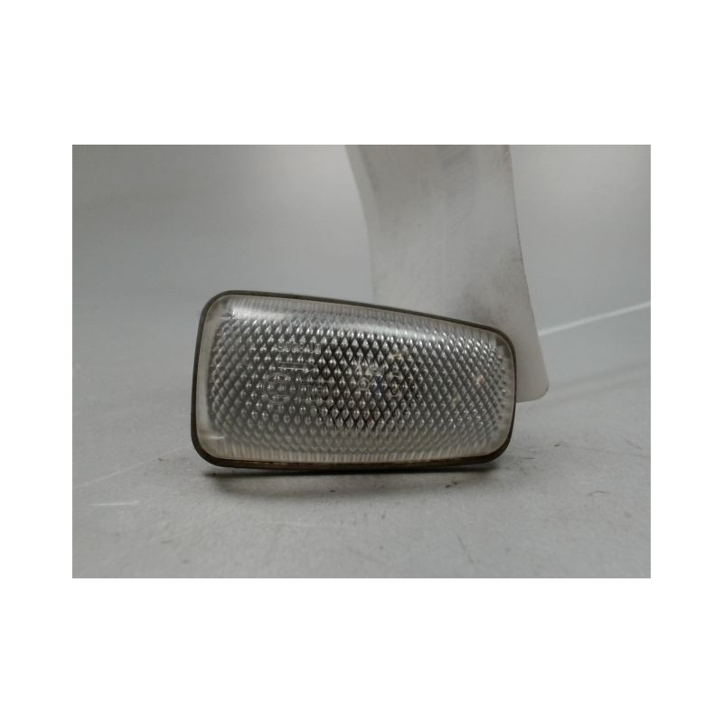 REPETITEUR AILE DROIT CITROEN ZX 94-98