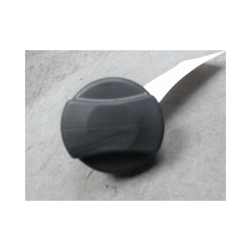 BOUCHON RESERVOIR A CARBURANT OPEL CORSA 2000-8.2003