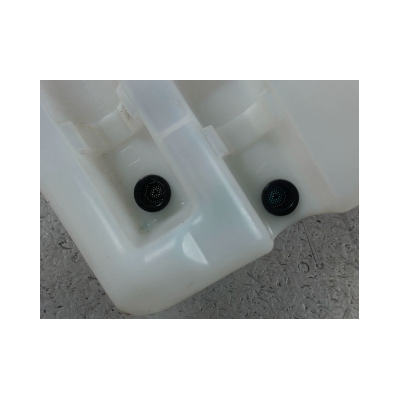 RESERVOIR LAVE-GLACE AVANT RENAULT LAGUNA III 2009-