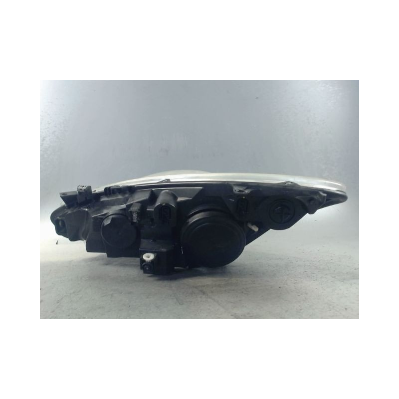 PHARE DROIT PEUGEOT 307 SW 2005-