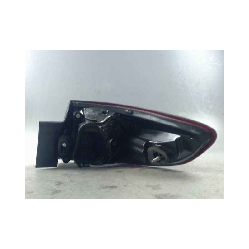 FEU ARRIERE GAUCHE  RENAULT MEGANE III ESTATE 09-
