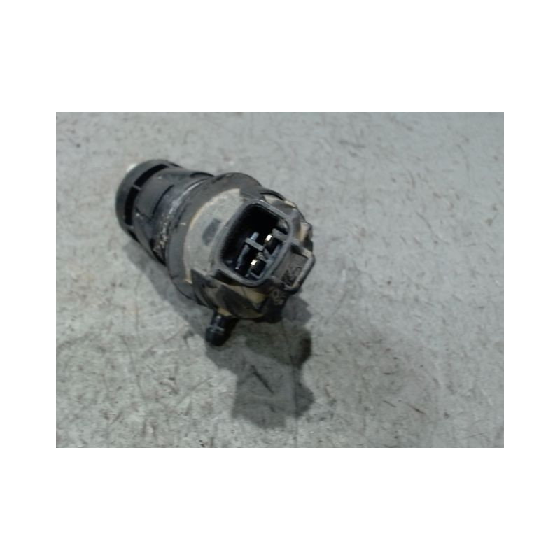 POMPE LAVE-GLACE AVANT TOYOTA PRIUS