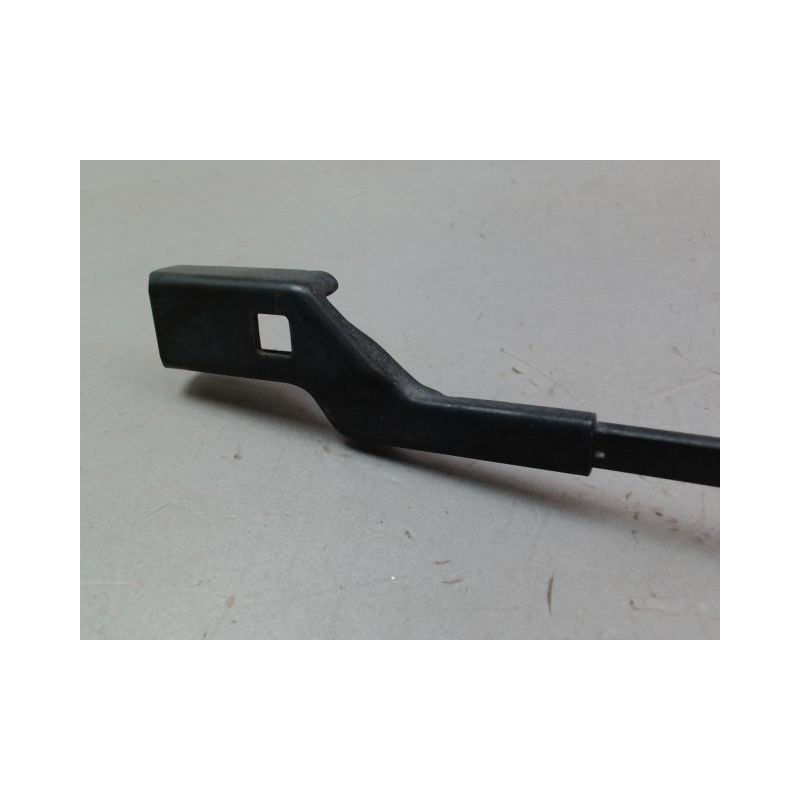 BRAS ESSUIE-GLACE AVANT DROIT FIAT 500 2007-