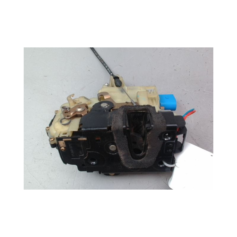SYSTEME CONDAMNATION AVANT GAUCHE VOLKSWAGEN POLO IV Phase 2 (9N) 2005-2009