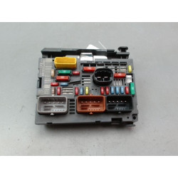 PLATINE FUSIBLE AV