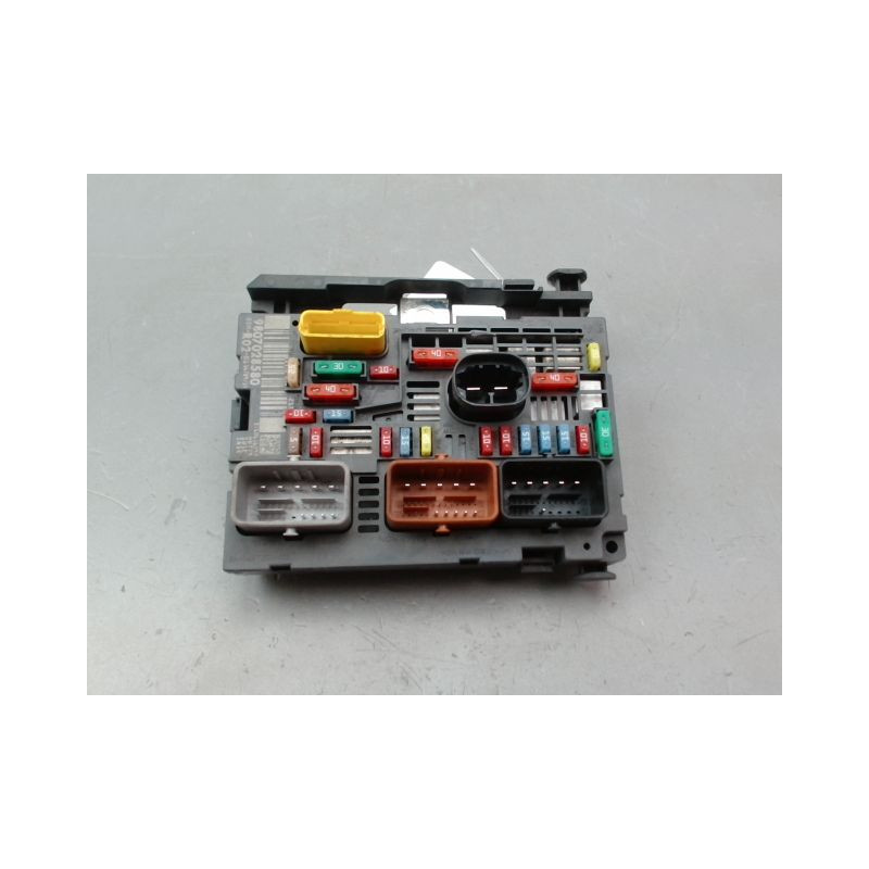 PLATINE FUSIBLE AVANT CITROEN C5 BERL. II (X7) 2008-...