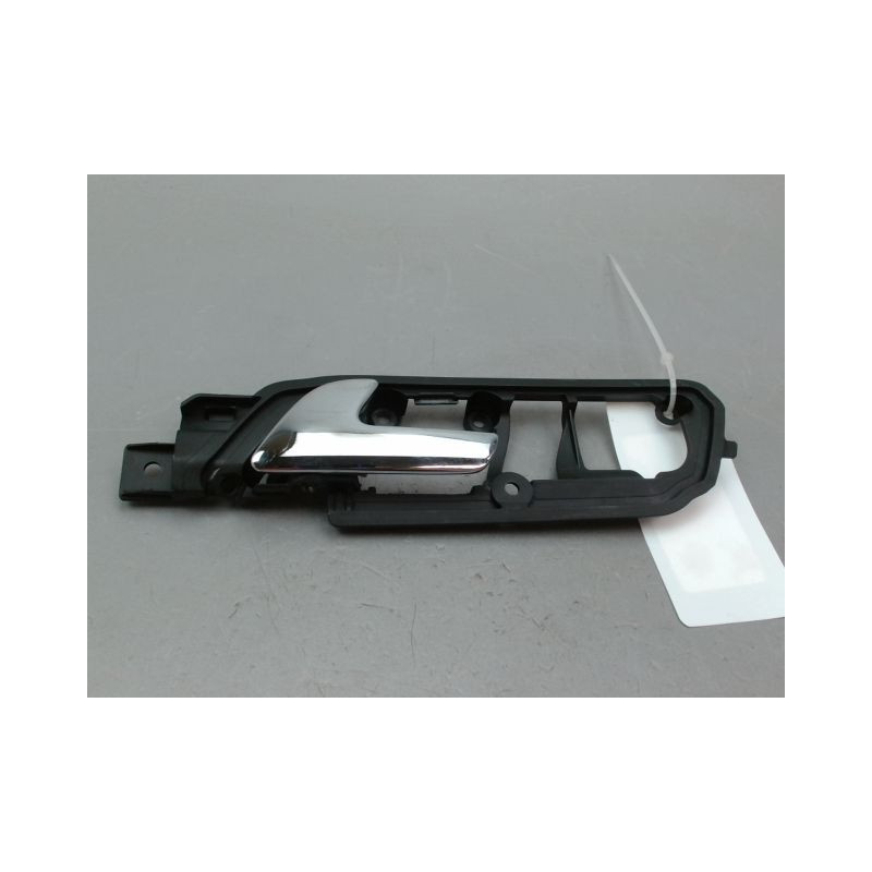 POIGNEE INTERIEURE PORTE AVANT GAUCHE VOLKSWAGEN POLO IV Phase 2 (9N) 2005-2009