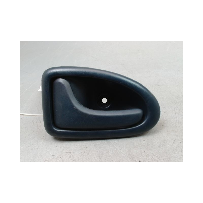 POIGNEE INTERIEURE PORTE AVANT GAUCHE RENAULT CLIO II Phase 1 1998-2001
