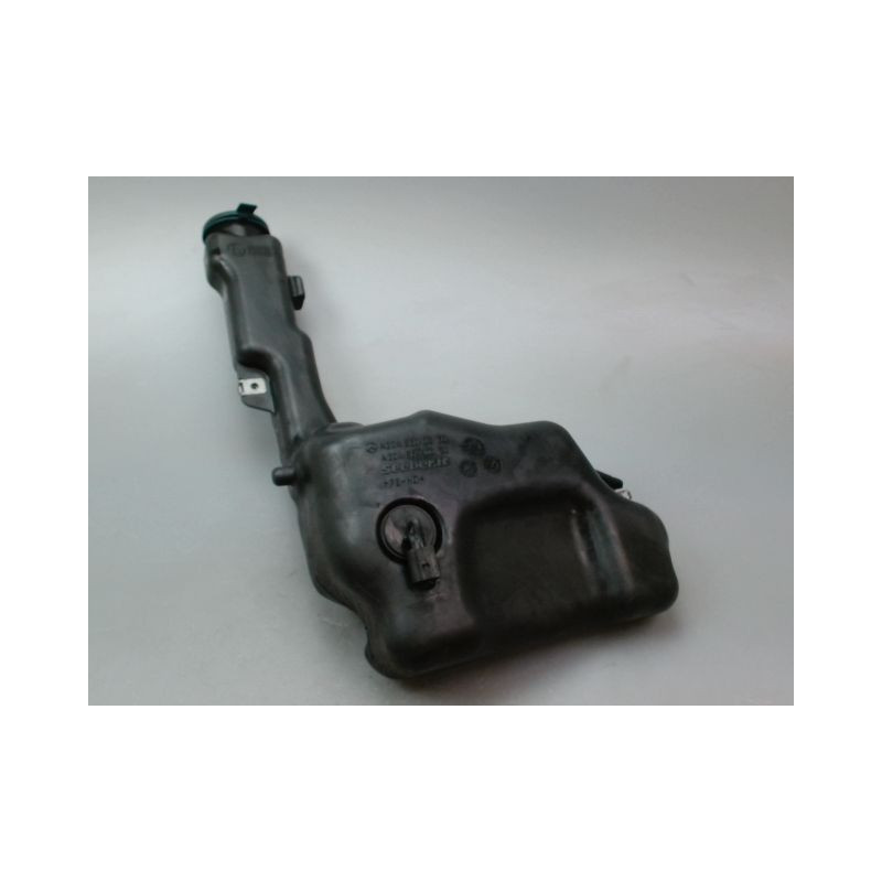 RESERVOIR LAVE-GLACE AVANT MERCEDES CLASSE C BERL. III Phase 1 (204) 2007-2010
