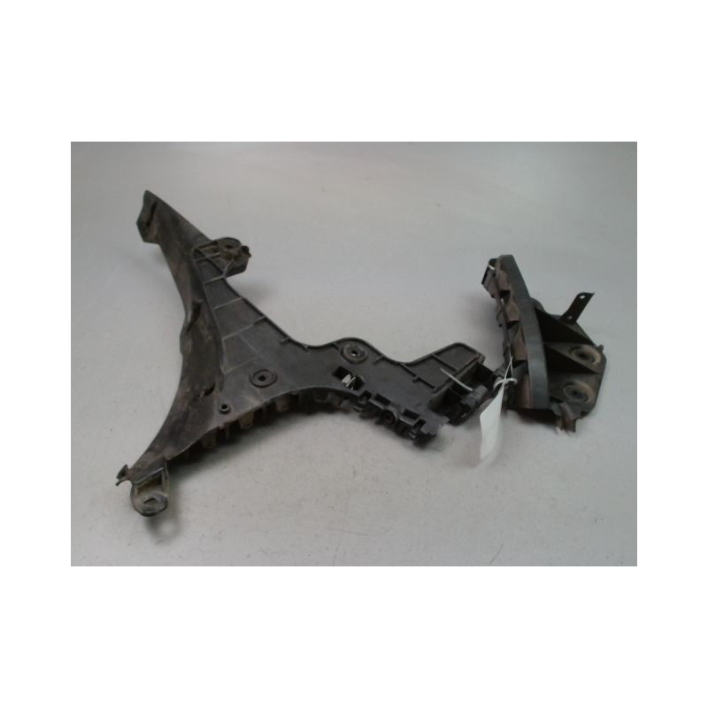 SUPPORT PARE-CHOC ARG AUDI A3 2003-