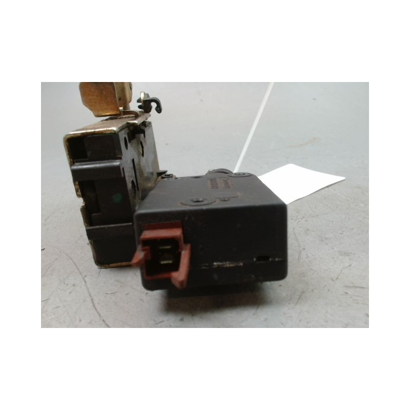SYSTEME CONDAMNATION AVANT DROIT PEUGEOT 106 Phase 2 1996-2003