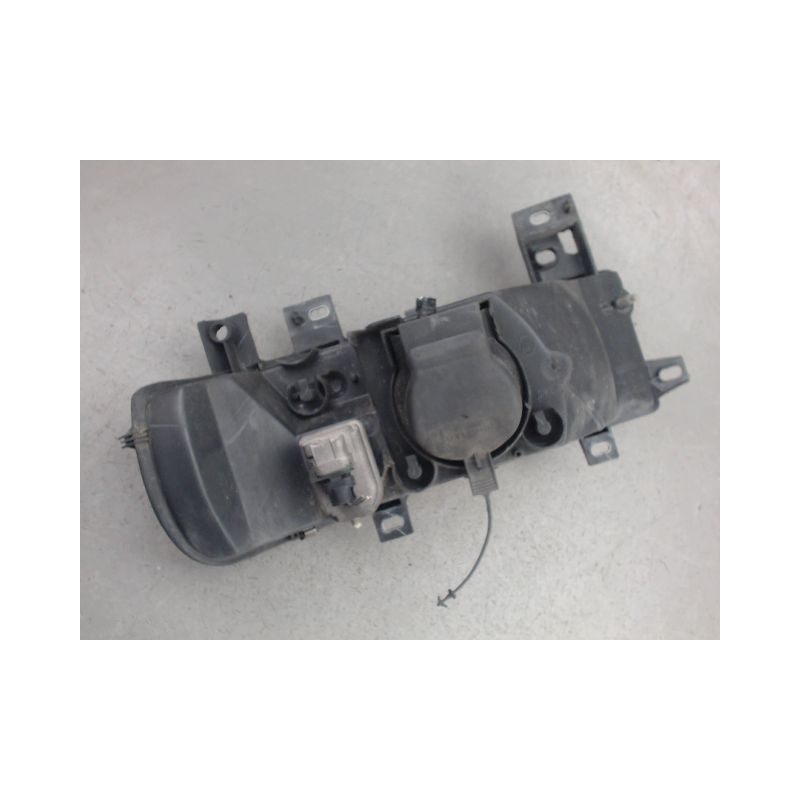 PHARE DROIT RENAULT MASTER