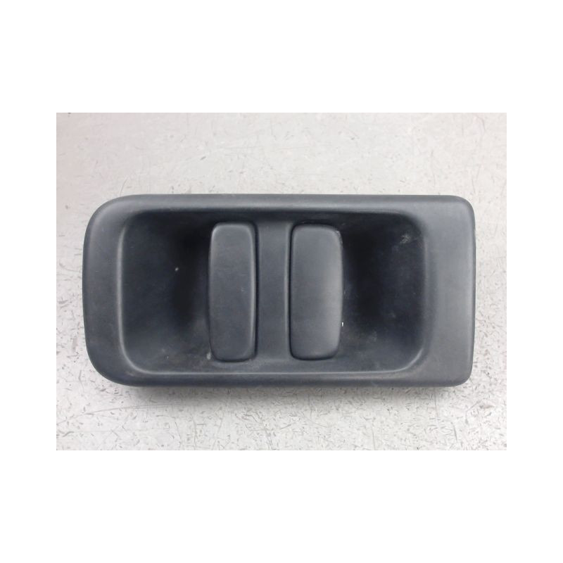 POIGNEE EXTERIEURE PORTE BATTANTE DROIT RENAULT MASTER