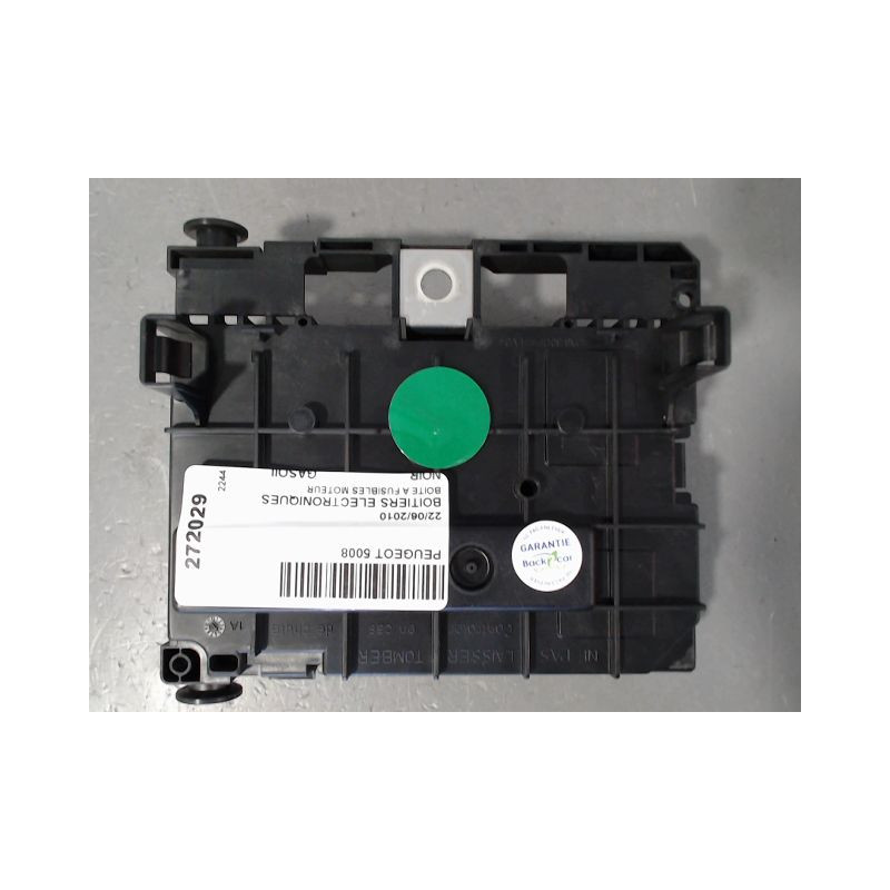 BOITE A FUSIBLES PEUGEOT 5008
