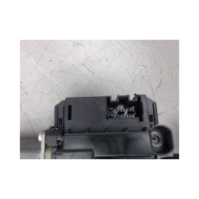 MECANISME LEVE-GLACE AVANT GAUCHE VOLKSWAGEN POLO