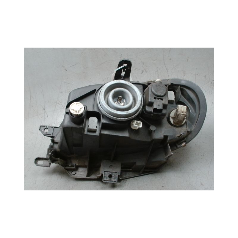 PHARE DROIT CITROEN SAXO