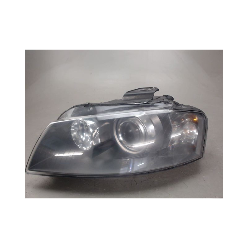 PHARE DROIT AUDI A3