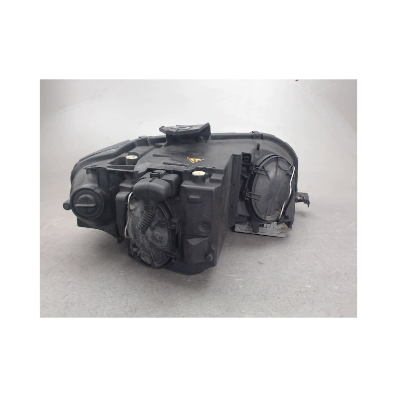 PHARE DROIT AUDI A3