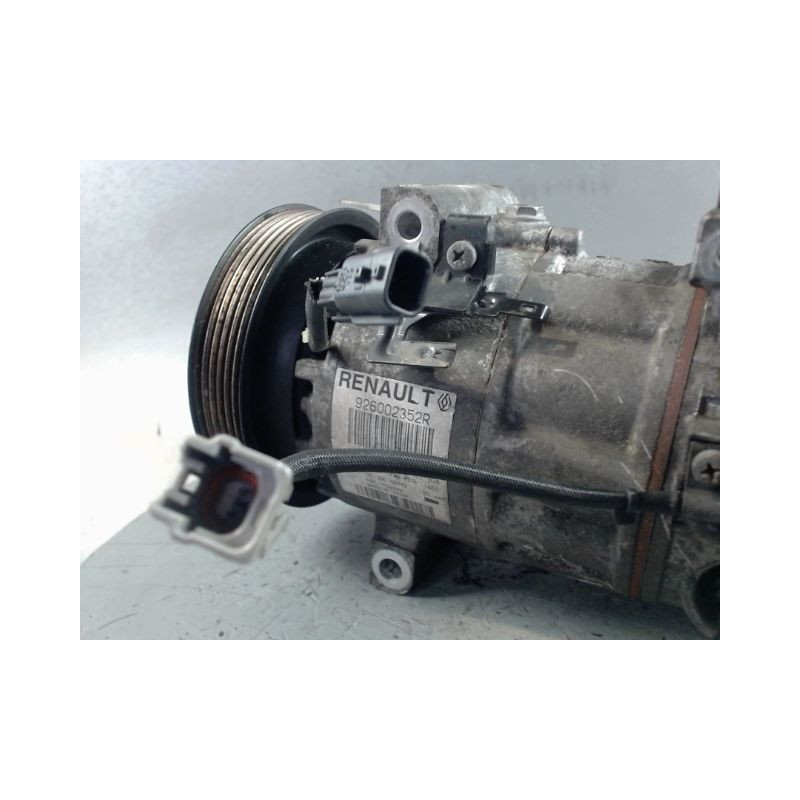 COMPRESSEUR AIR CONDITIONNE RENAULT CLIO IV