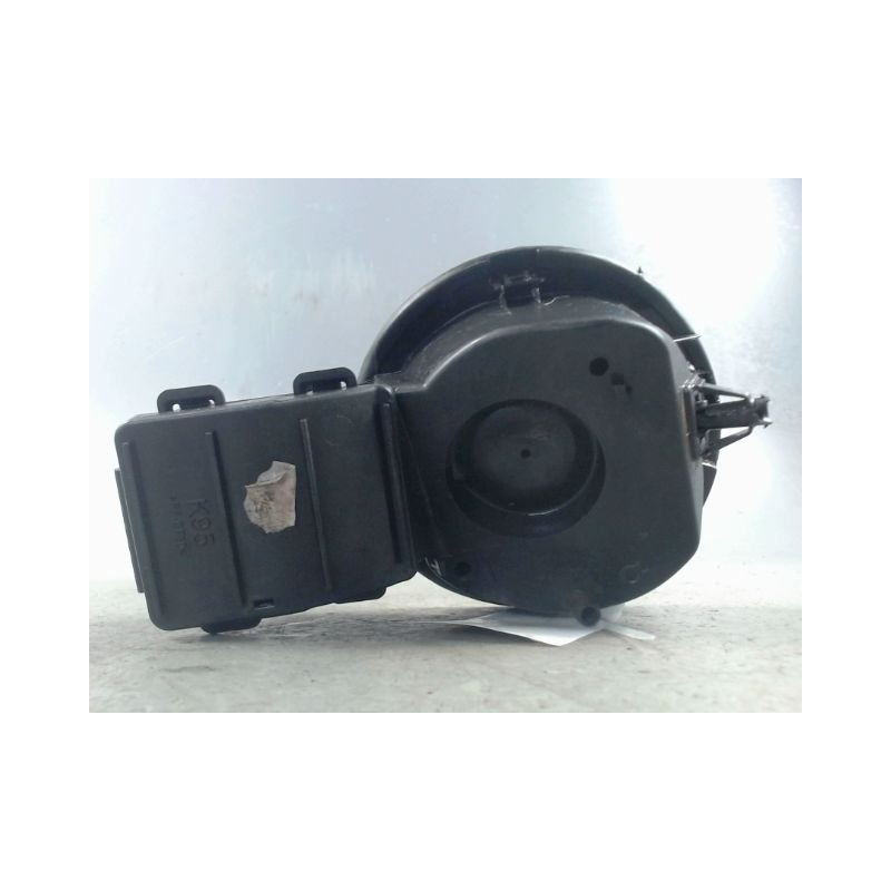VOLET DE TRAPPE CARBURANT RENAULT MEGANE III ESTATE 09-