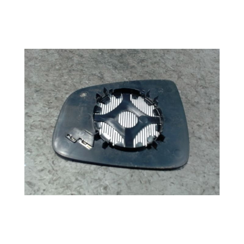 GLACE RETROVISEUR EXT D DACIA SANDERO 2008-