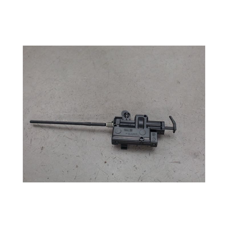 ACTIONNEUR TRAPPE CARBURANT RENAULT CLIO