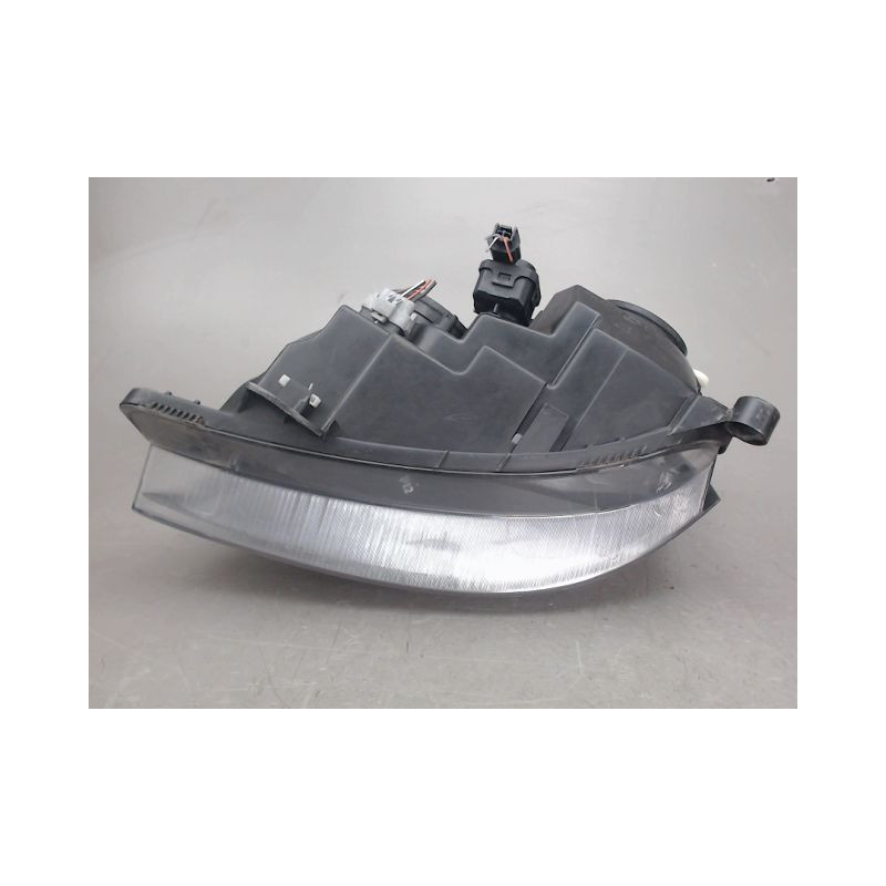 PHARE DROIT RENAULT CLIO