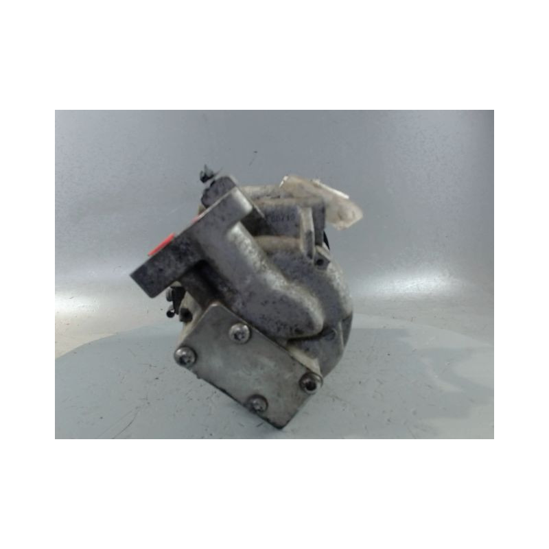 COMPRESSEUR AIR CONDITIONNE RENAULT CLIO IV