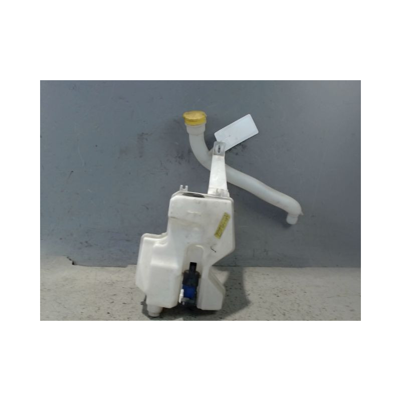 RESERVOIR LAVE-GLACE AVANT RENAULT CLIO IV