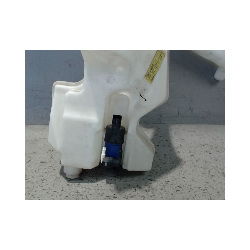 RESERVOIR LAVE-GLACE AVANT RENAULT CLIO IV