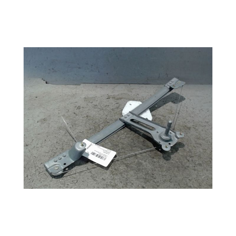 MECANISME LEVE-GLACE AVANT DROIT DACIA LOGAN 4 P 05-08