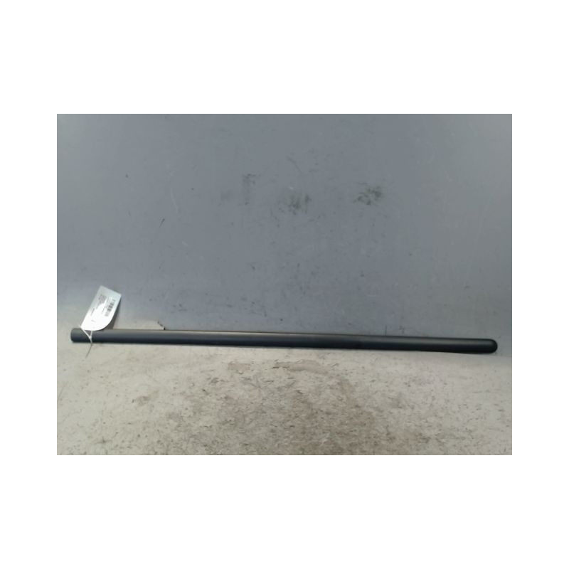 PROTECTION PORTE AVANT GAUCHE DACIA LOGAN 4 P 05-08