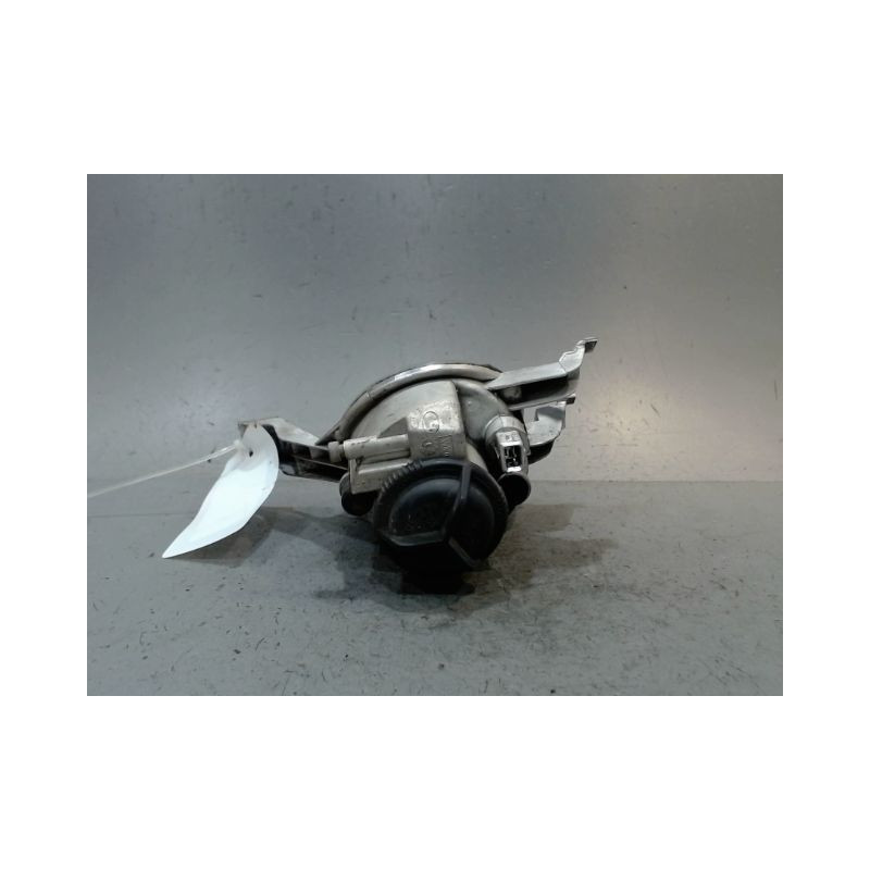 PHARE ANTIBROUILLARD AVANT GAUCHE PEUGEOT 206