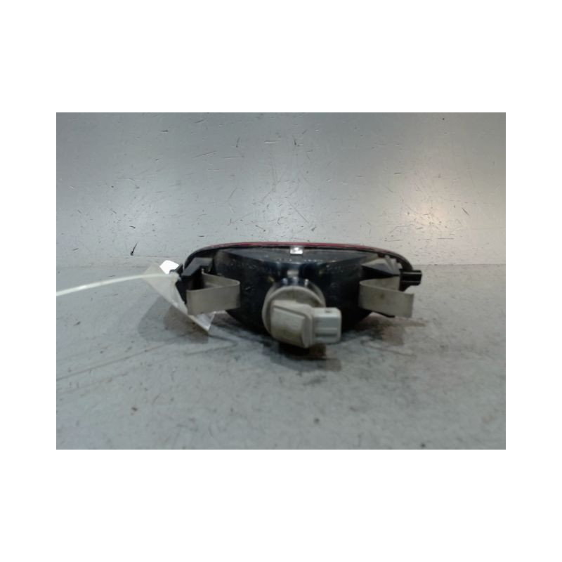 FEU BROUILLARD CENTRAL ARRIERE PEUGEOT 206