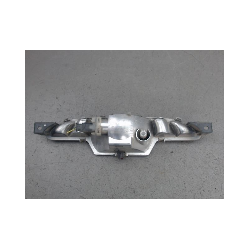 FEU BROUILLARD CENTRAL ARRIERE PEUGEOT 208