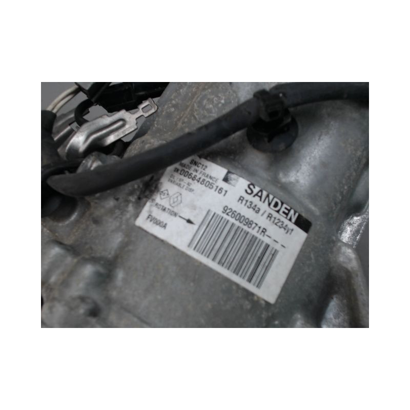 COMPRESSEUR AIR CONDITIONNE RENAULT CLIO
