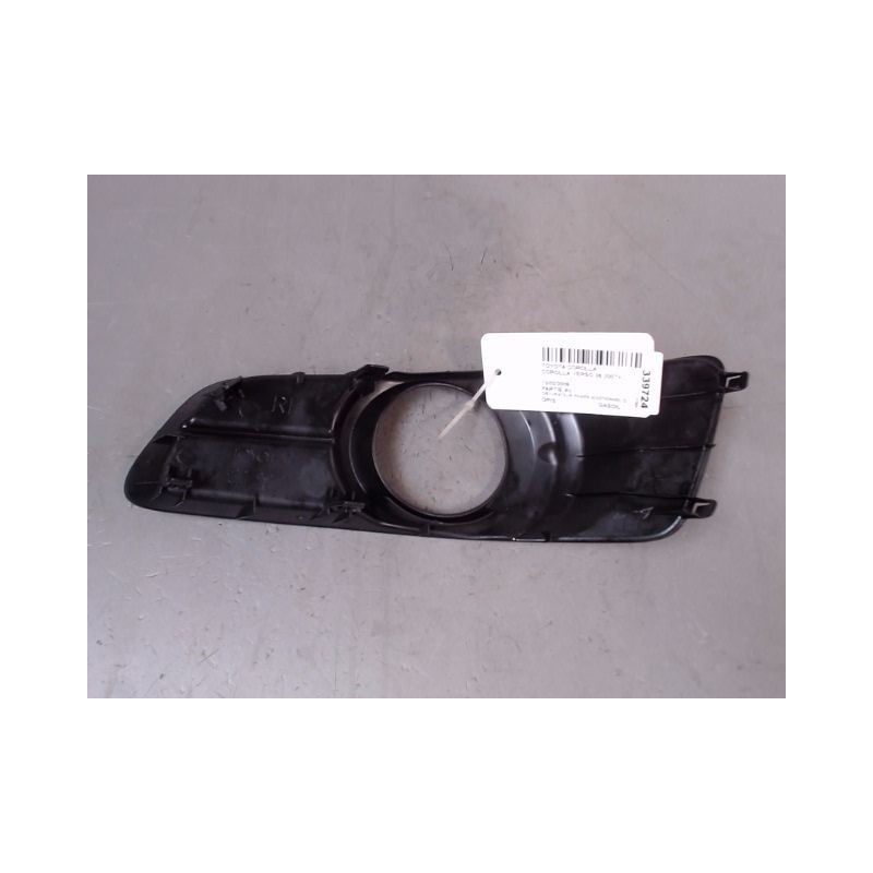 OBTURATEUR PHARE ADDITIONNEL PARE-CHOC AVD TOYOTA COROLLA VERSO 2007-