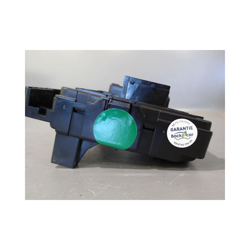 BOITE A FUSIBLES PEUGEOT 206 SW 02-06