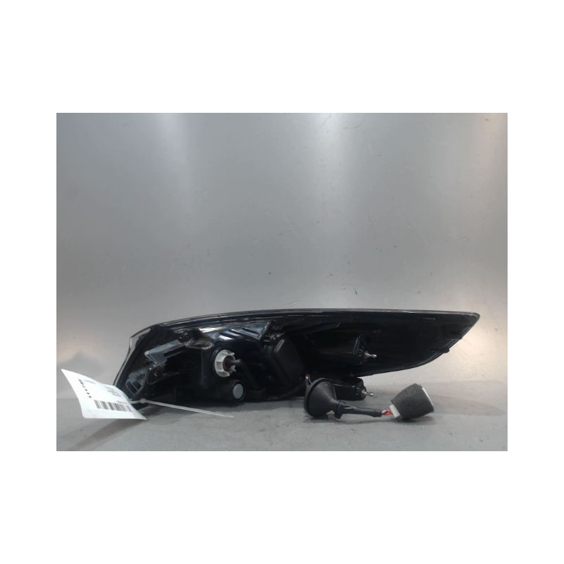 FEU ARRIERE GAUCHE  KIA XCEED