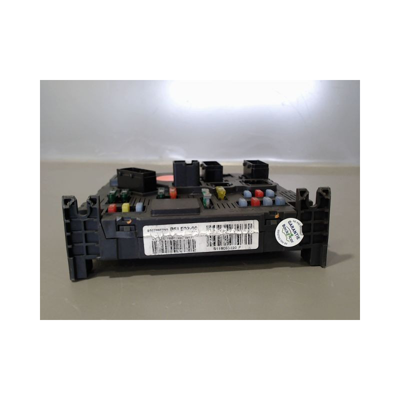BOITIER GESTION HABITACLE PEUGEOT 206